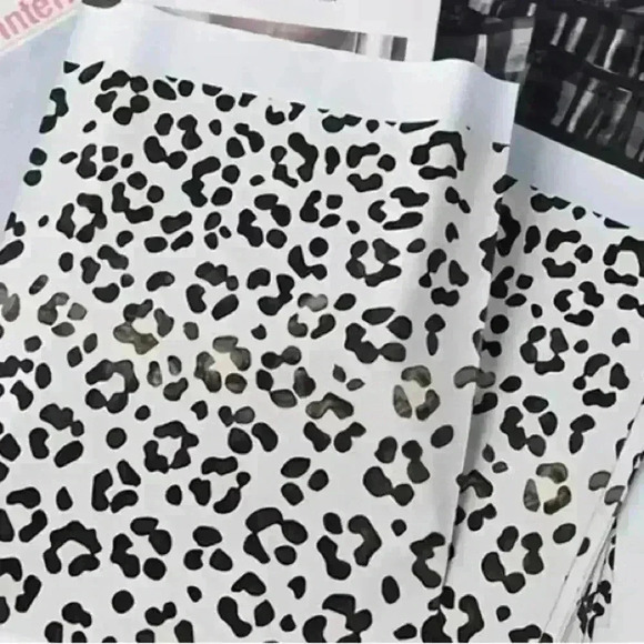 20 Pieces Leopard Print, 10”X13”, Durable Polyethylene Poly Mailer Bags - Picture 1 of 5